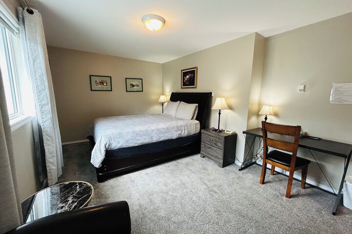 Room 2 of 18