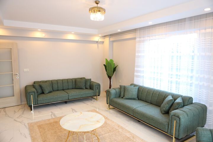 Room 15 of 48