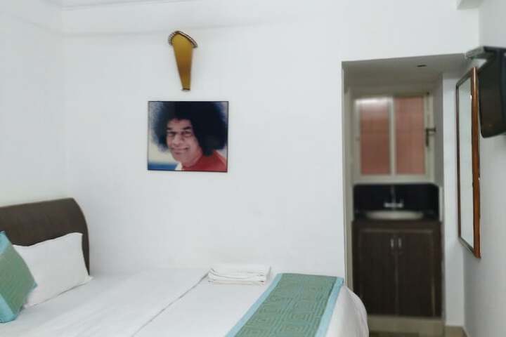 Room 20 of 42
