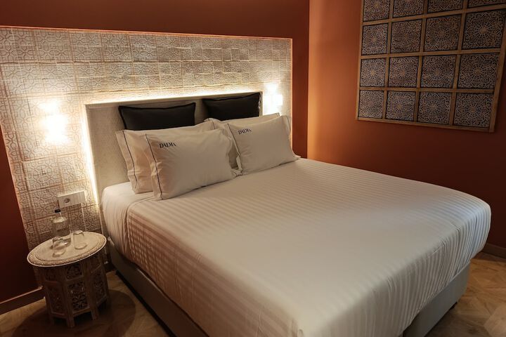 Room 4 of 22