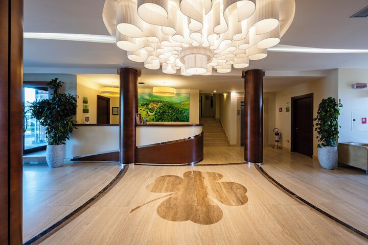 Hotel Interior 6 of 118