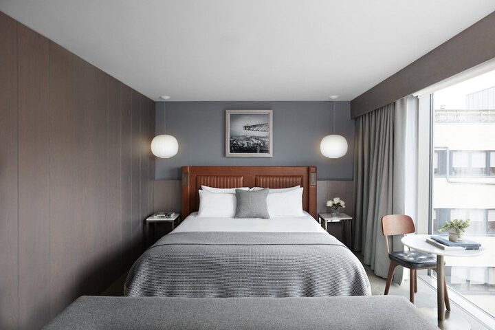 Room 13 of 140