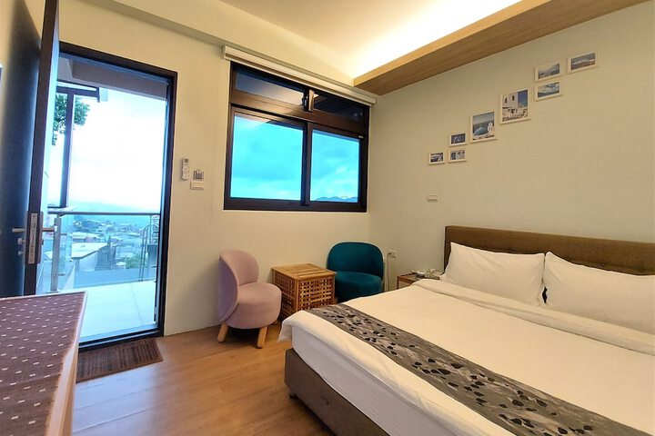 Room 17 of 92