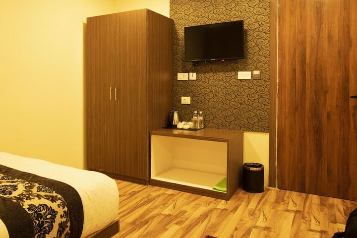 Room 7 of 23