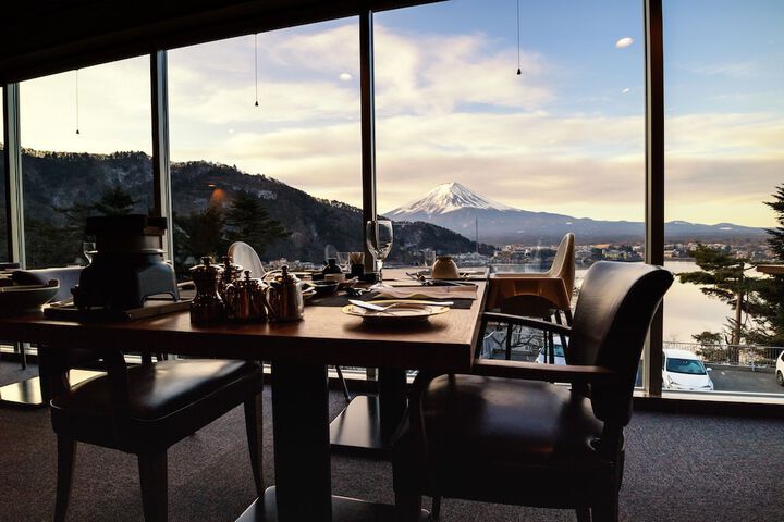 Dining 66 of 127