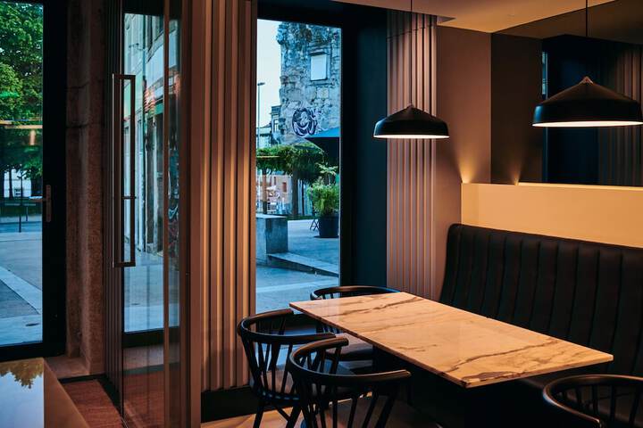 Dining 98 of 159
