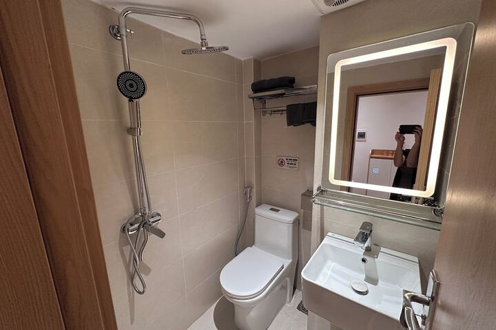 Room 17 of 21