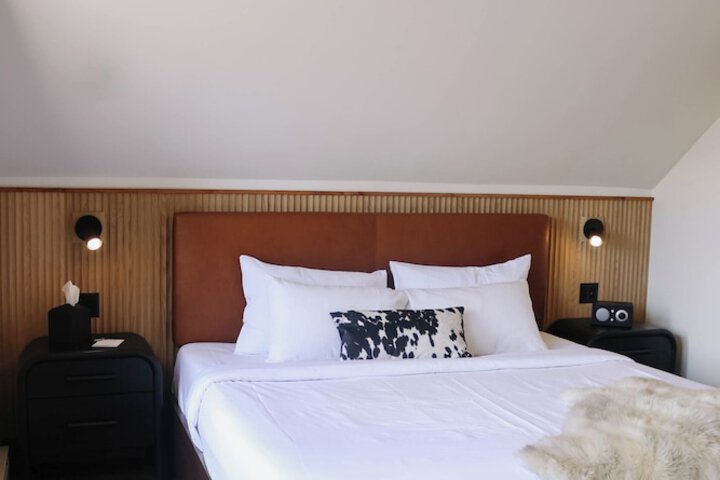 Room 14 of 68
