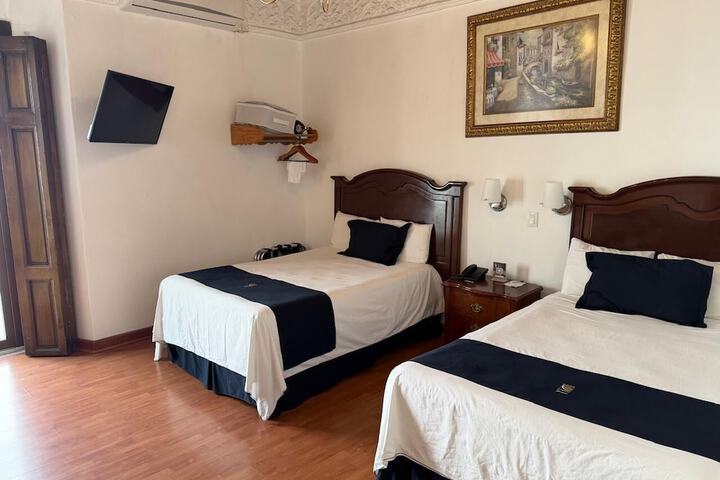 Room 12 of 47