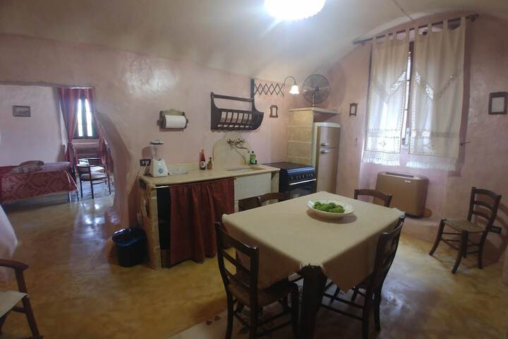 Room 44 of 96