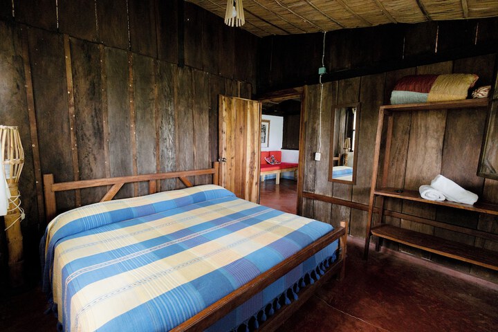 Room 4 of 21