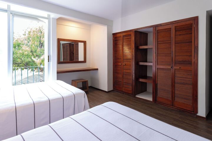 Room 18 of 49