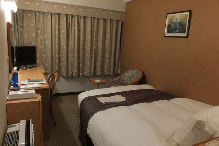 Room 20 of 35