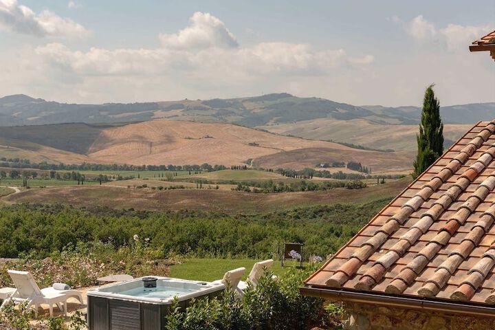 TUSCANY EQUESTRIAN