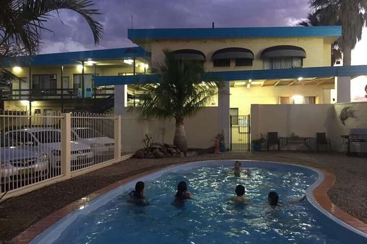 Pool 41 of 52