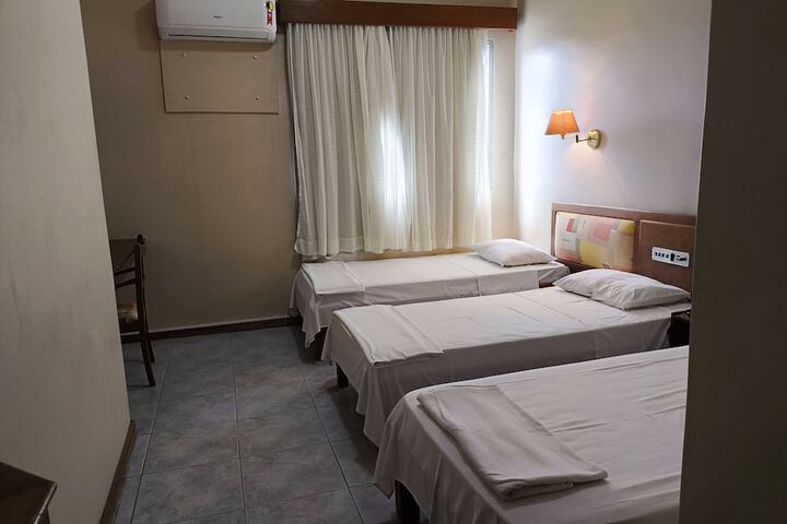 Room 17 of 30