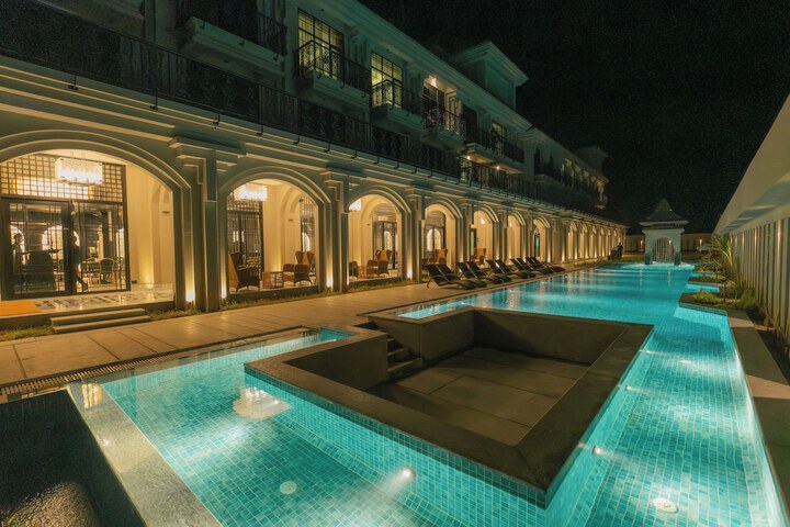 Pool 28 of 35