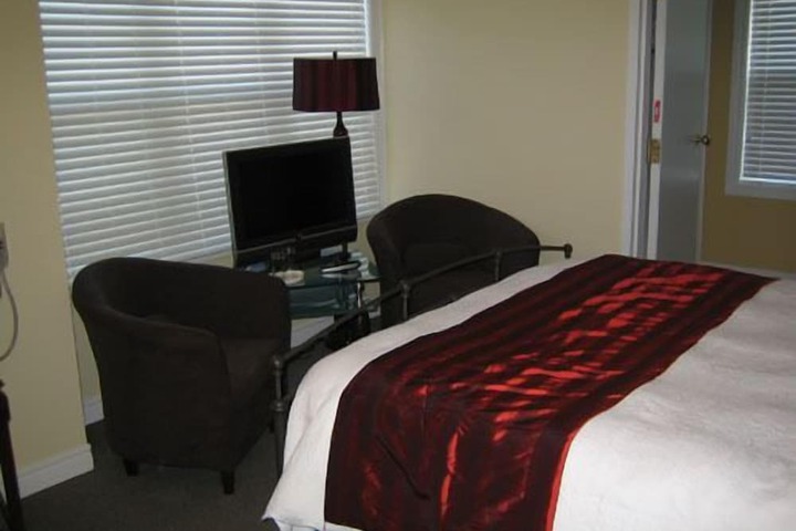 Room 4 of 22