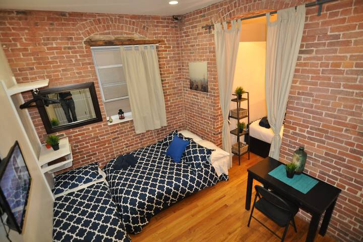 Room 13 of 112