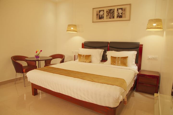 Room 5 of 37