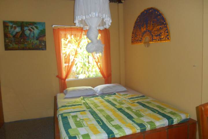 Room 4 of 34