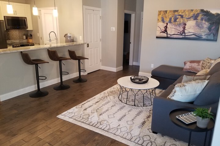 Room 9 of 28