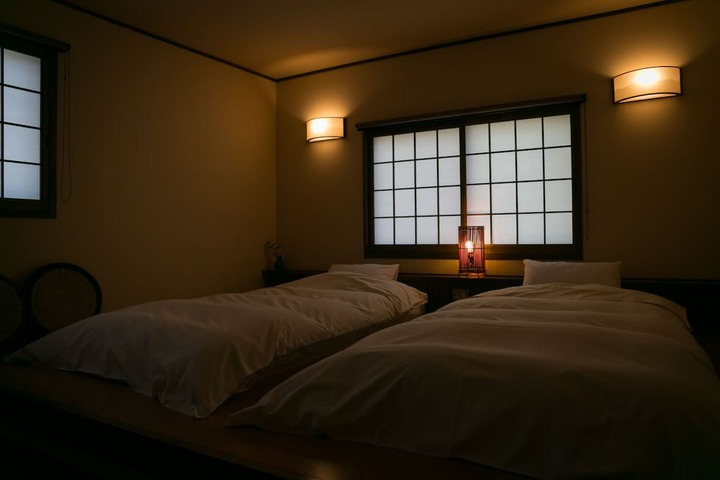 Room 19 of 90