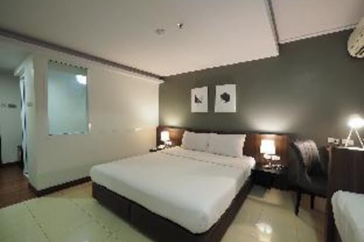 Room 22 of 23