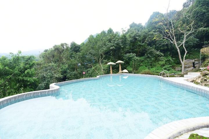 Pool 27 of 74