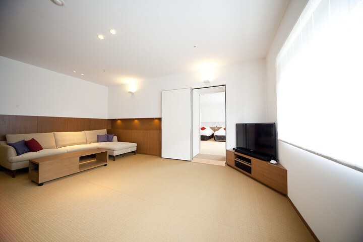 Room 29 of 77