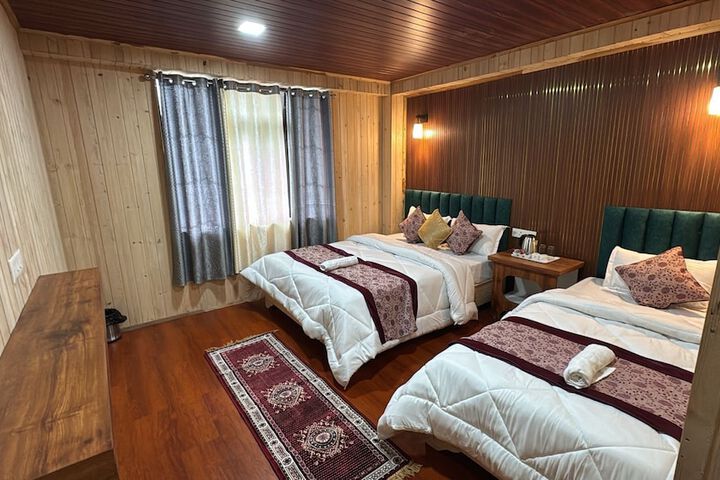 Room 8 of 8