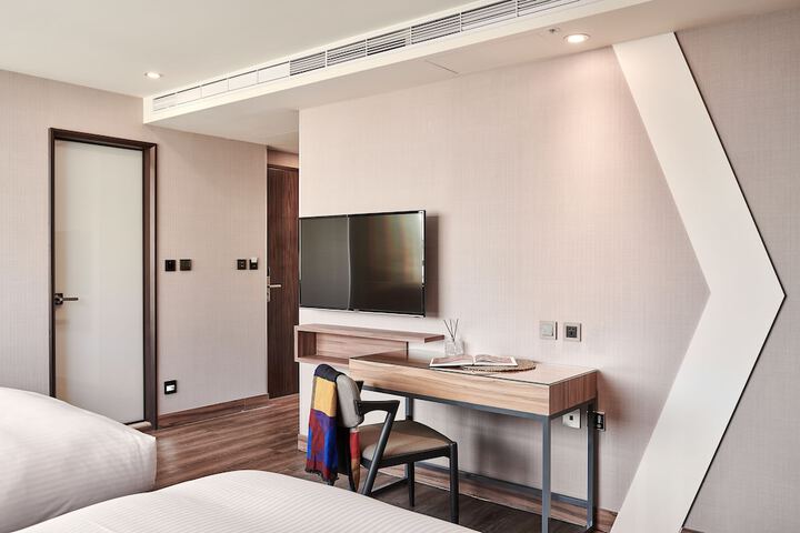 Room 35 of 67