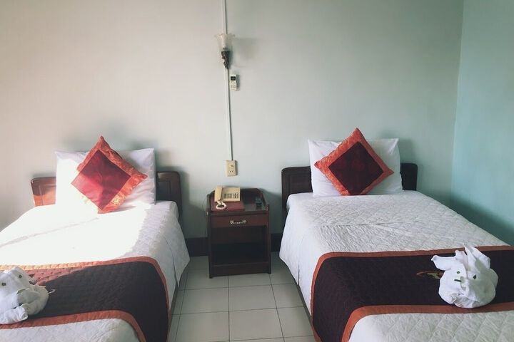 Room 25 of 30