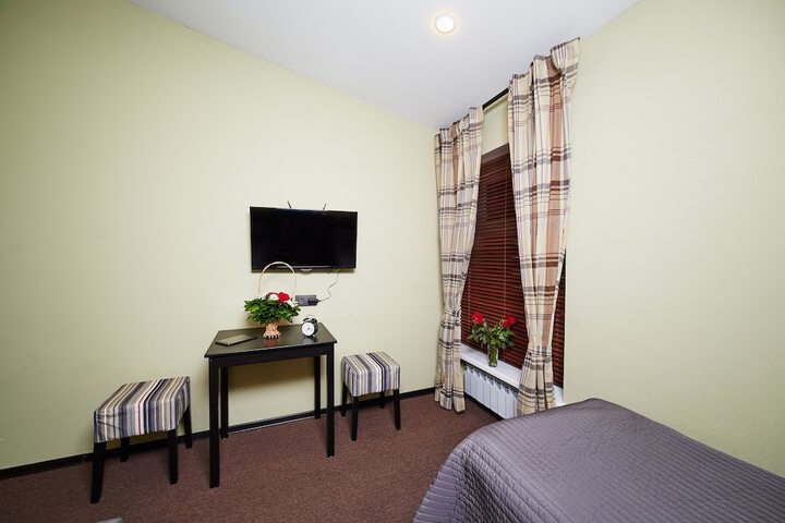 Room 10 of 78