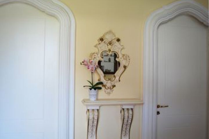 Room 21 of 24