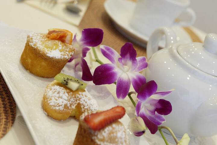 Breakfast/Coffee Service 23 of 41