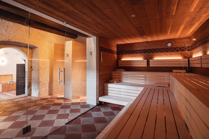 Spa 44 of 69