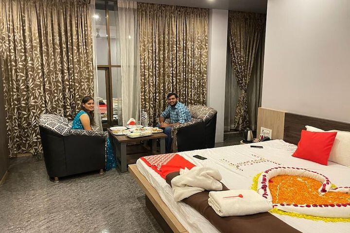 Room 10 of 43