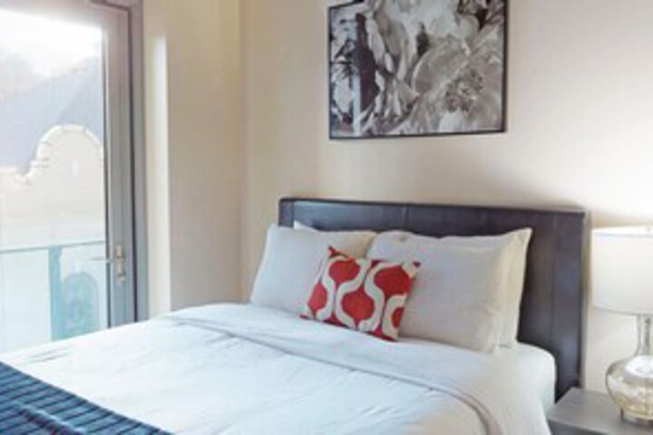 Room 43 of 47