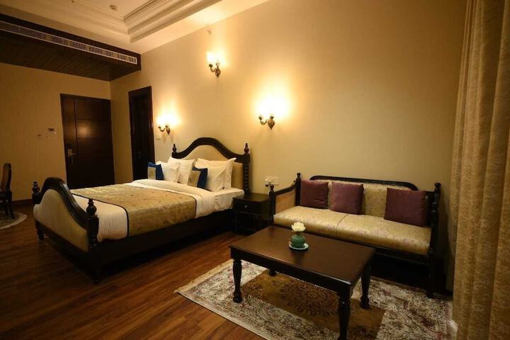 Room 48 of 161