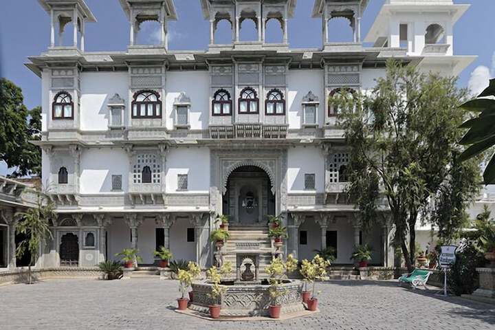 Exterior of Hotel Amet Haveli