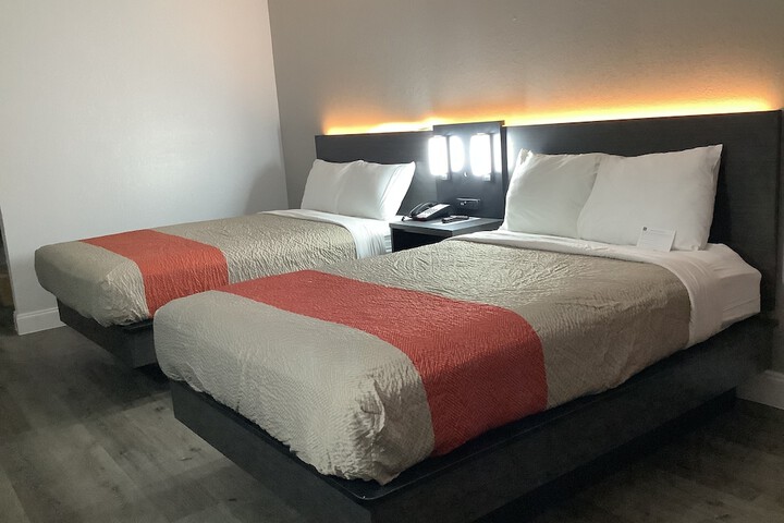 1 Double Bed (1 of 26)
