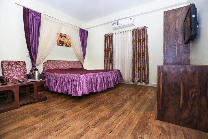 Room 15 of 50