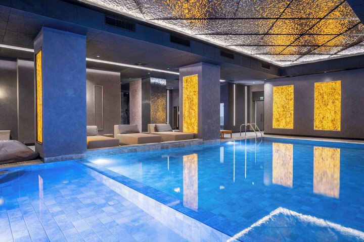 Pool 145 of 254
