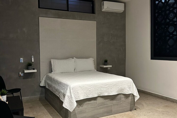 Room 64 of 85