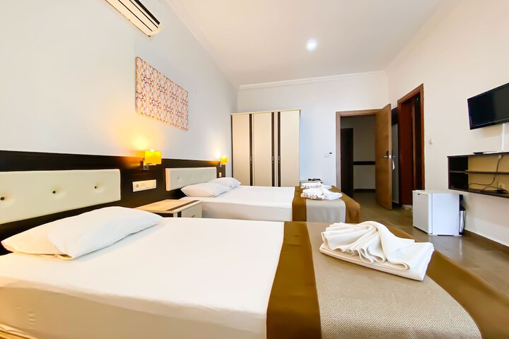 Room 32 of 56