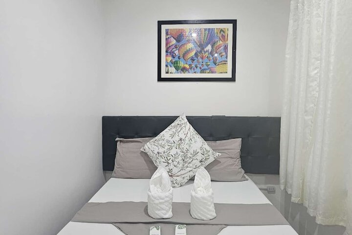 Room 4 of 61