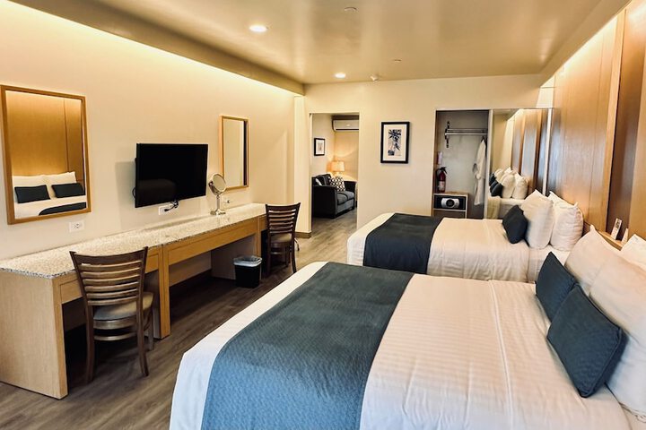 Room 8 of 40