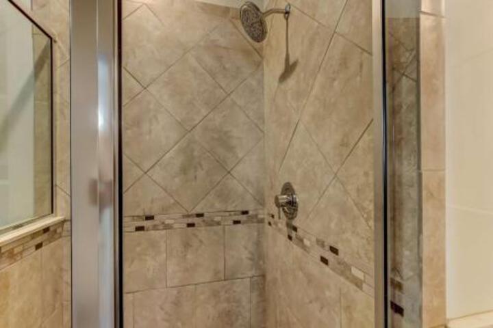 Jbh 115 W 2nd Apt #3 in Jacksonville, FL