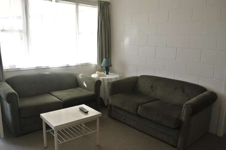 Room 16 of 34